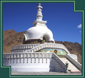 shanti-stupa